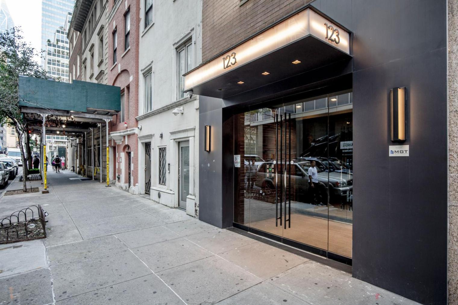 Midtown East 1br W Elevator Nr Transport Nyc-1252 Apartment New York